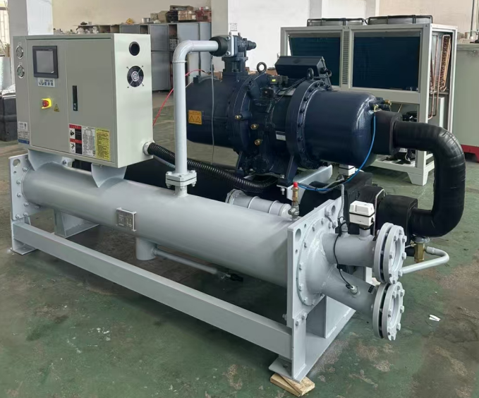 螺杆式冷水机应用于化工行业